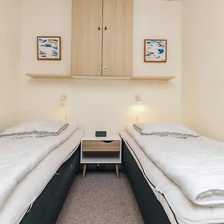 4 Person In Vestervig-by Traum * Vestervig